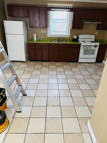 10 Kenwood Ter 2, Lynn, MA 01902