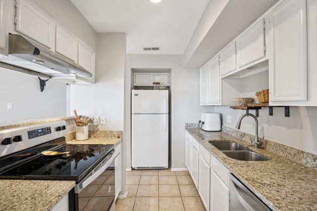 4159 Steck Ave 240, Austin, TX 78759