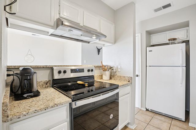 4159 Steck Ave 240, Austin, TX 78759