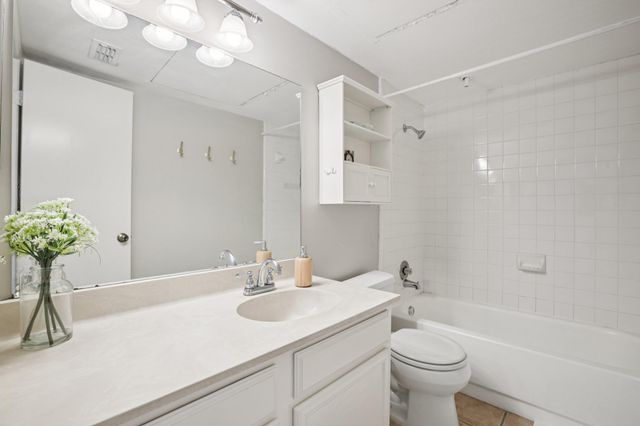 4159 Steck Ave 240, Austin, TX 78759