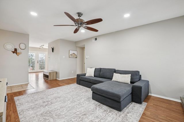 4159 Steck Ave 240, Austin, TX 78759