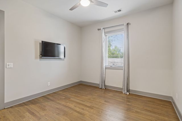 2807B W Kirkwood Ave, Nashville, TN 37204