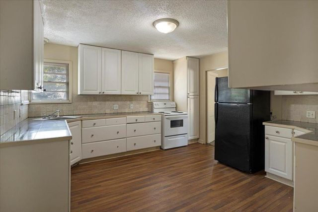 837 S Palmer Ave, Tyler, TX 75702