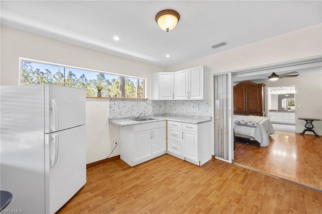 2610 6th AVE NE, Naples, FL 34120