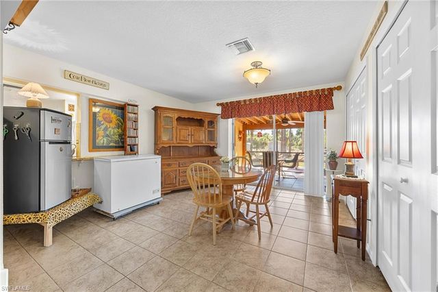 2610 6th AVE NE, Naples, FL 34120