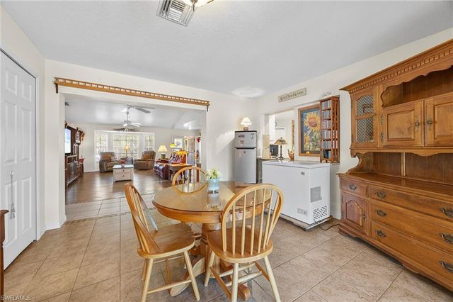 2610 6th AVE NE, Naples, FL 34120