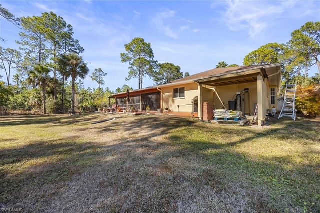 2610 6th AVE NE, Naples, FL 34120