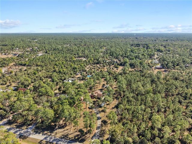 2610 6th AVE NE, Naples, FL 34120