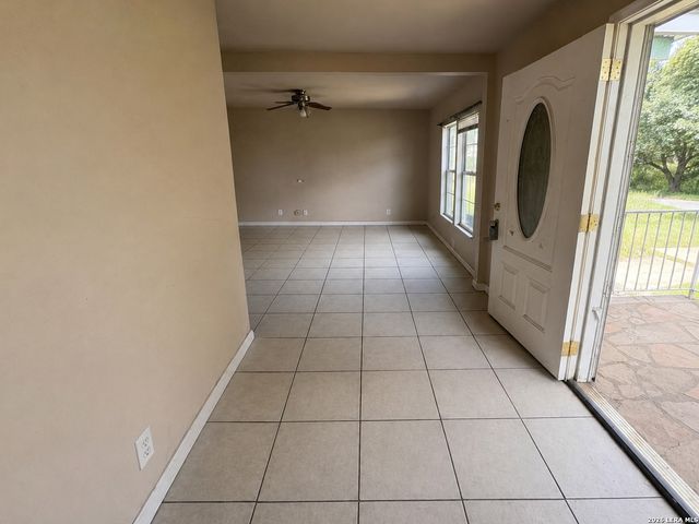 3138 LINN RD, San Antonio, TX 78223