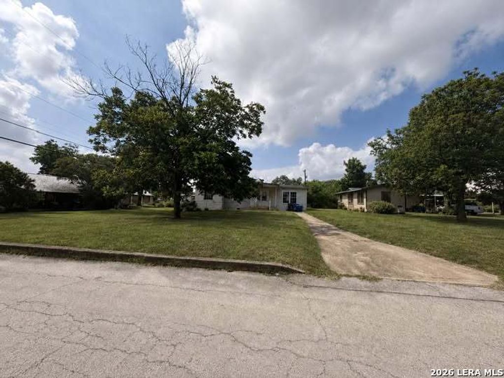 3138 LINN RD, San Antonio, TX 78223