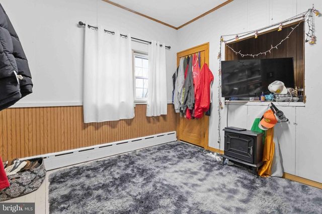 38 STATE RD, Barnesville, PA 18214