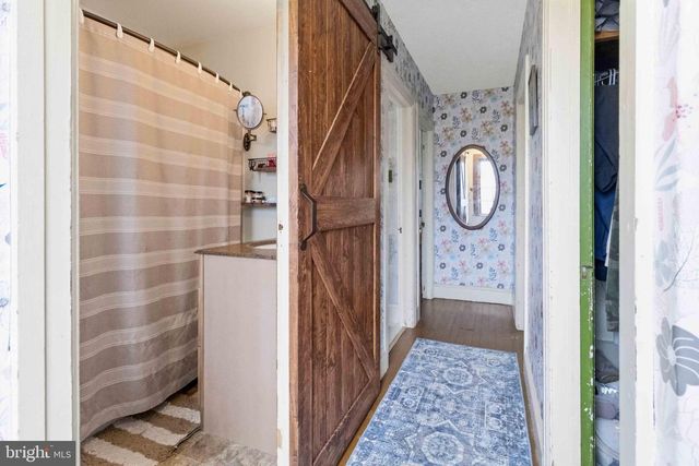 38 STATE RD, Barnesville, PA 18214