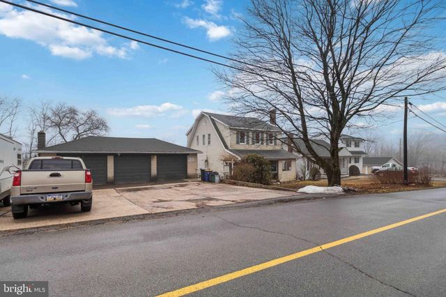 38 STATE RD, Barnesville, PA 18214