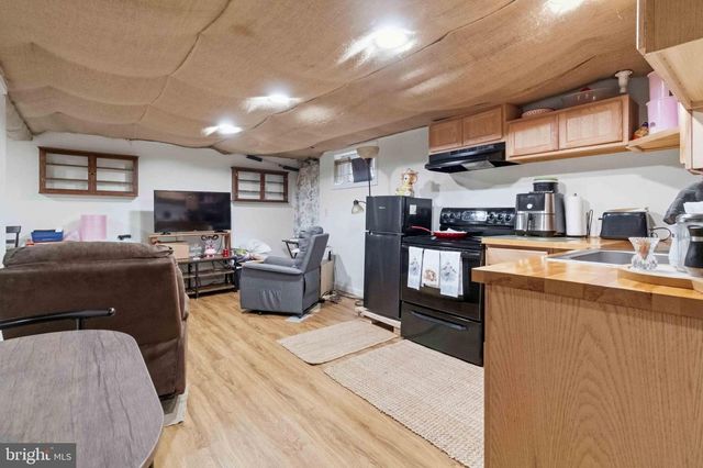 38 STATE RD, Barnesville, PA 18214