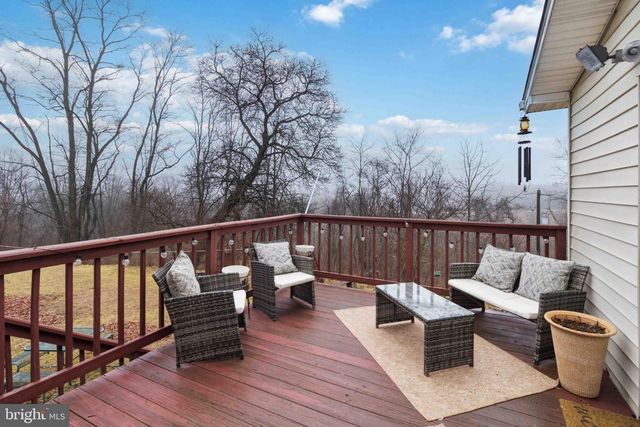 38 STATE RD, Barnesville, PA 18214