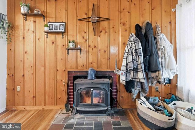 38 STATE RD, Barnesville, PA 18214