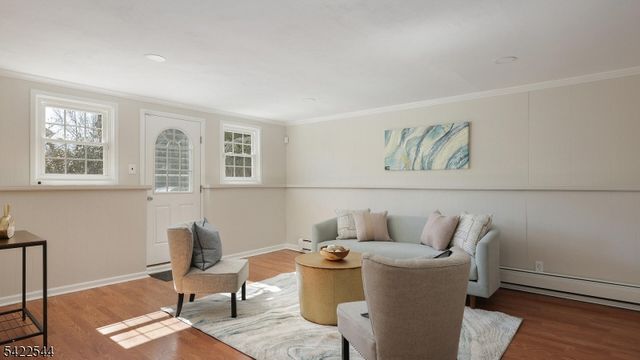 407 Cayuga Way, Westfield Town, NJ 07090