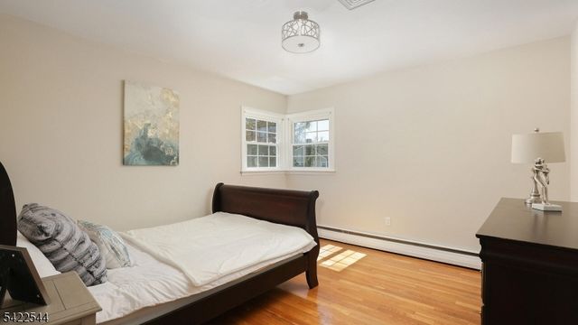 407 Cayuga Way, Westfield Town, NJ 07090