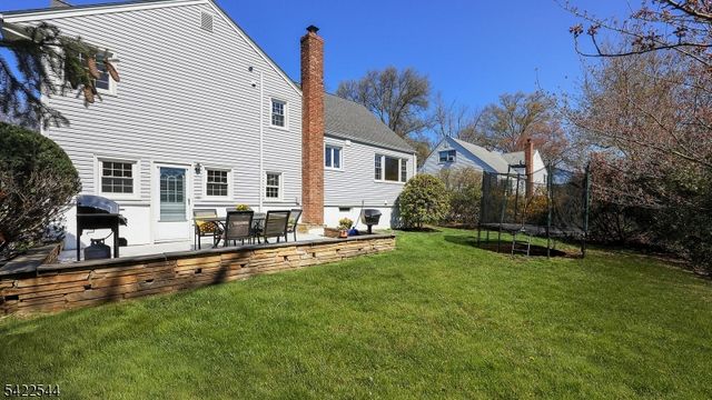 407 Cayuga Way, Westfield Town, NJ 07090