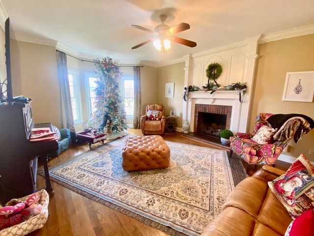 1807 Drake Drake Lane, London, KY 40741