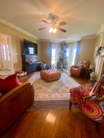 1807 Drake Drake Lane, London, KY 40741