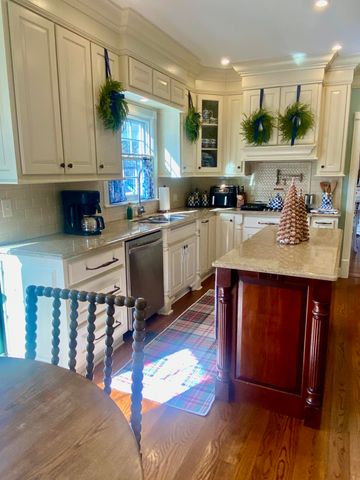 1807 Drake Drake Lane, London, KY 40741