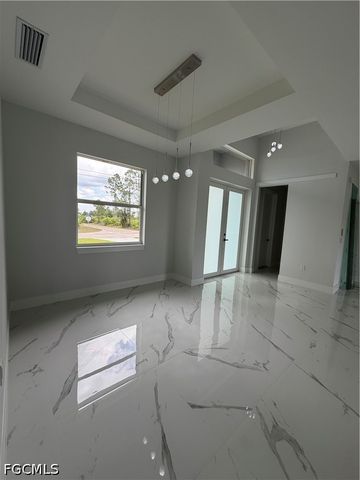 846 Runble ST E, Lehigh Acres, FL 33974