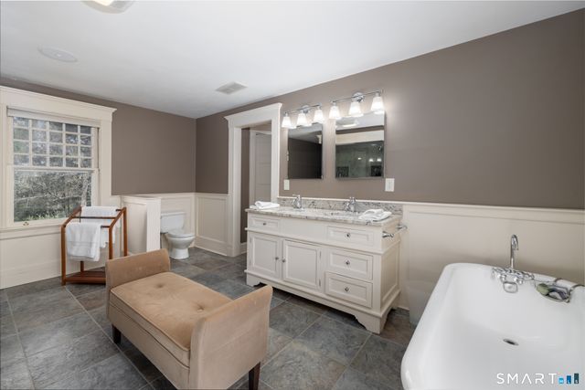 720 Spring Street, Manchester, CT 06040