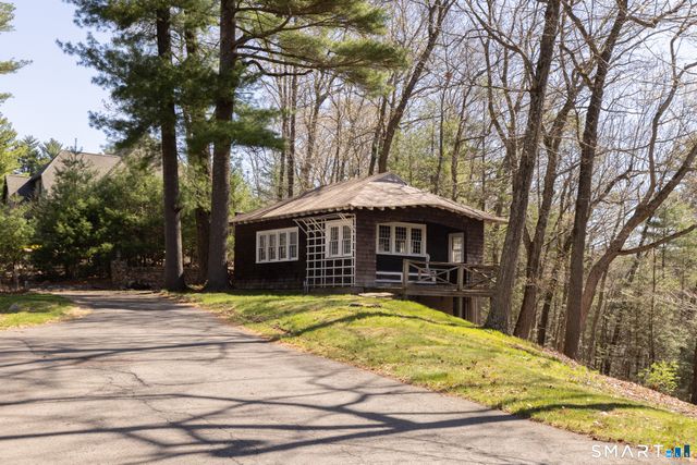 720 Spring Street, Manchester, CT 06040