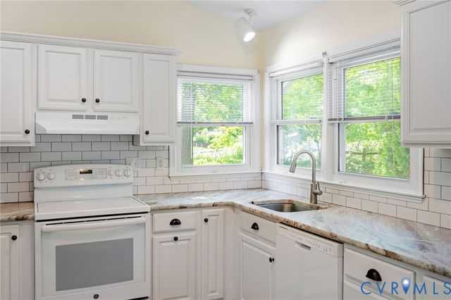 4900 Banbridge Ct, Henrico, VA 23228