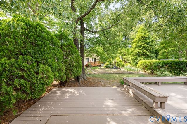 4900 Banbridge Ct, Henrico, VA 23228