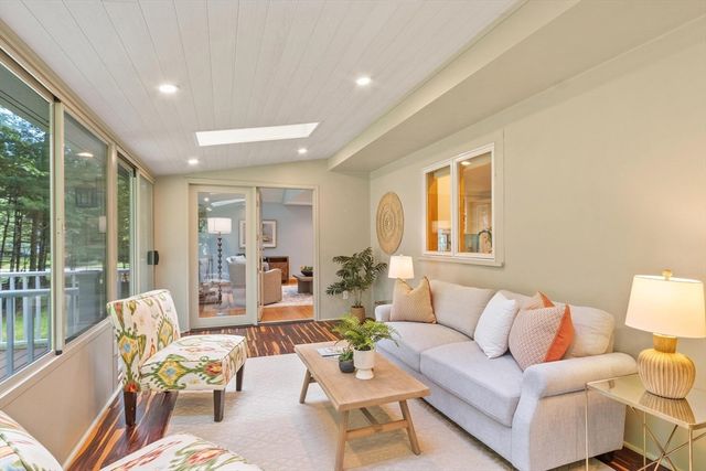 59 Old Lowell Rd, Westford, MA 01886