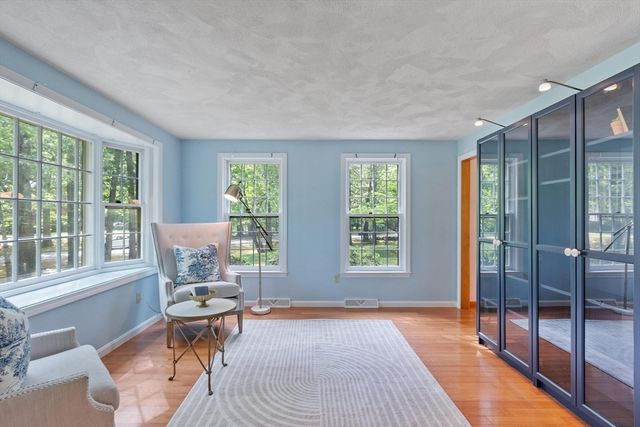 59 Old Lowell Rd, Westford, MA 01886