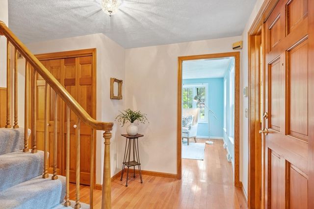 59 Old Lowell Rd, Westford, MA 01886