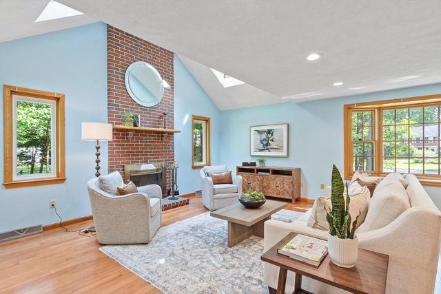 59 Old Lowell Rd, Westford, MA 01886