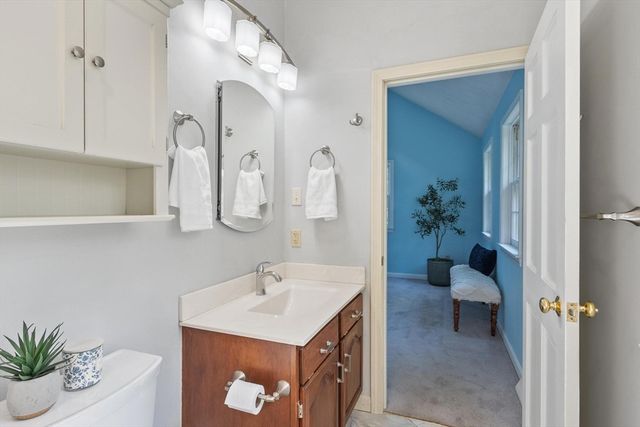 59 Old Lowell Rd, Westford, MA 01886
