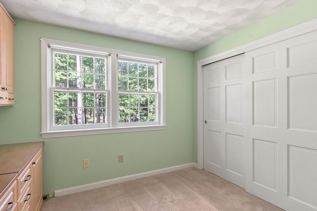 59 Old Lowell Rd, Westford, MA 01886