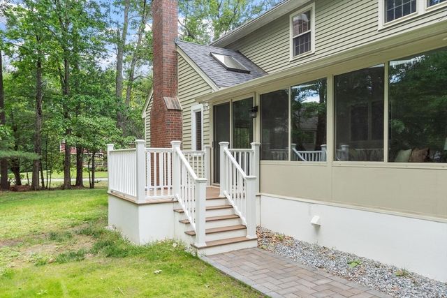 59 Old Lowell Rd, Westford, MA 01886