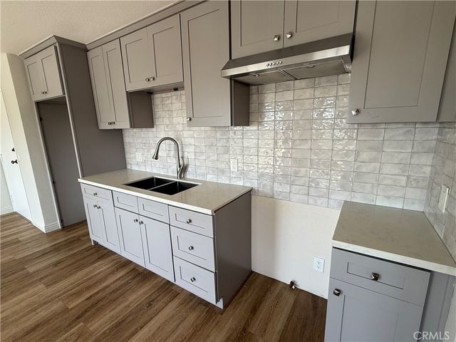 400 N Hobart Boulevard 304, Los Angeles, CA 90004