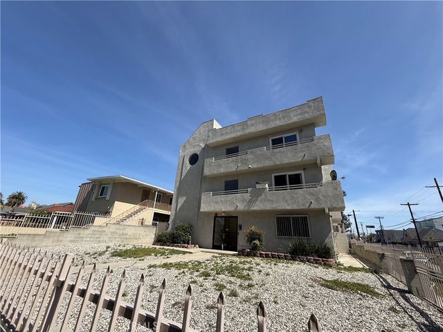 400 N Hobart Boulevard 304, Los Angeles, CA 90004