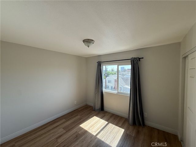 400 N Hobart Boulevard 304, Los Angeles, CA 90004