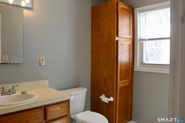 4 Shelton Street, Derby, CT 06418