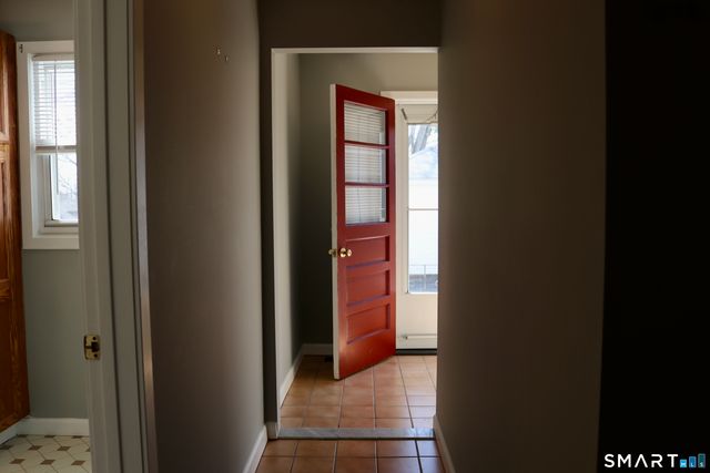 4 Shelton Street, Derby, CT 06418