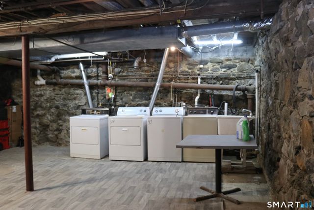 4 Shelton Street, Derby, CT 06418