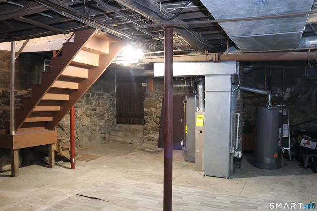 4 Shelton Street, Derby, CT 06418