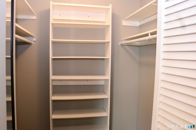 4 Shelton Street, Derby, CT 06418