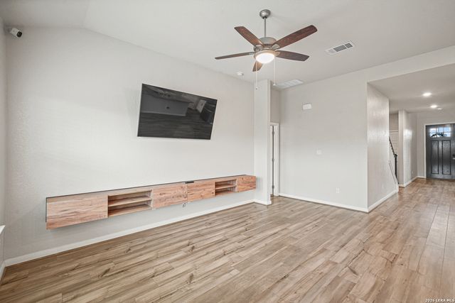 26067 SCENIC CREST BLVD, Boerne, TX 78006