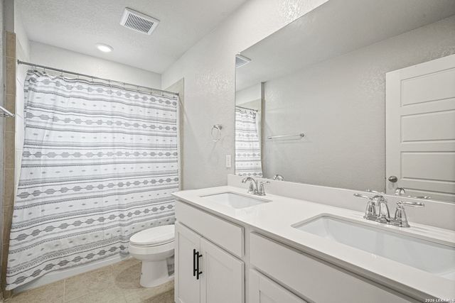 26067 SCENIC CREST BLVD, Boerne, TX 78006