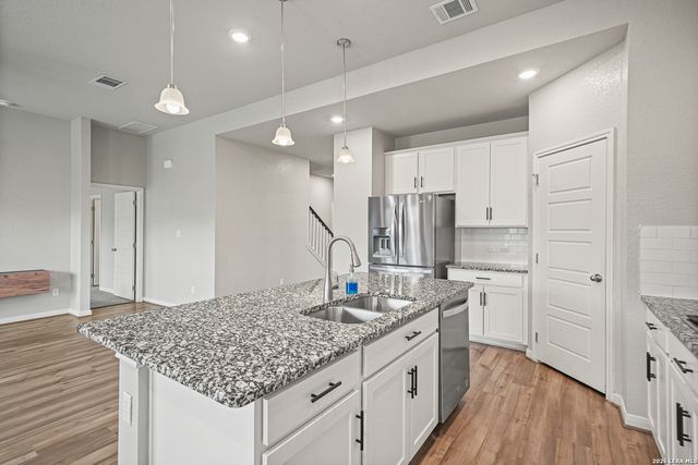 26067 SCENIC CREST BLVD, Boerne, TX 78006