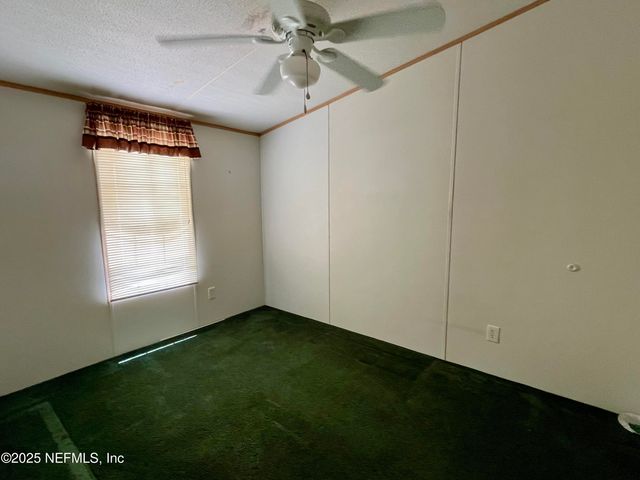 241 ST JOHNS Avenue, Satsuma, FL 32189